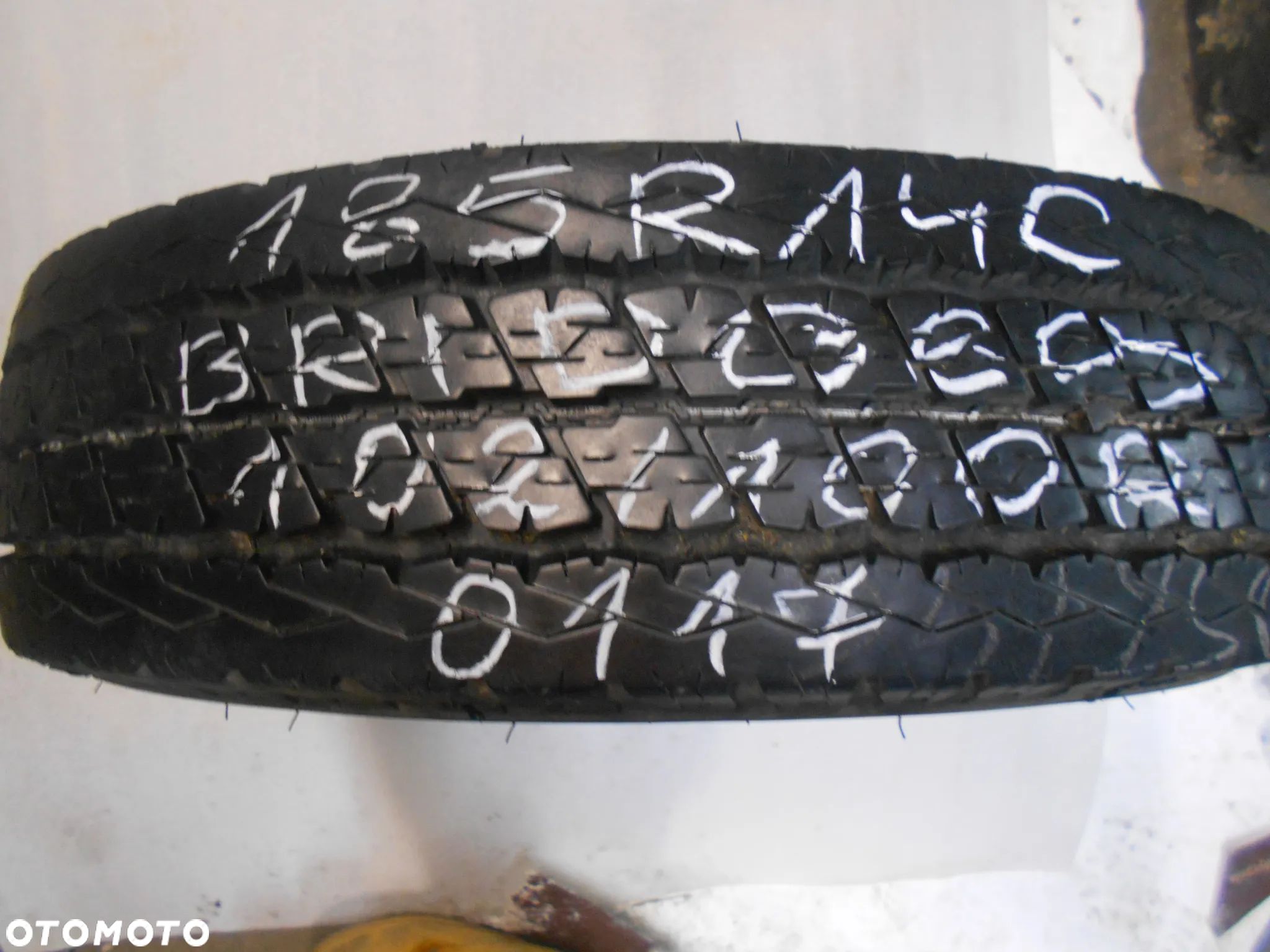 OPONA POJEDYNKA 185R14C BRIDGESTONE DURAVIS DOT 0117 10MM - 1