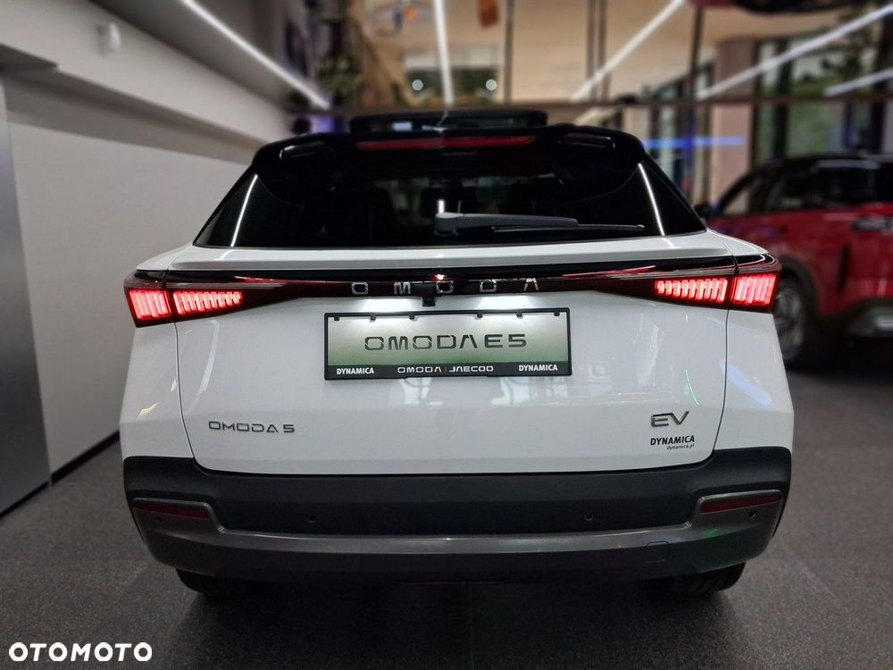 Omoda E5 - 10
