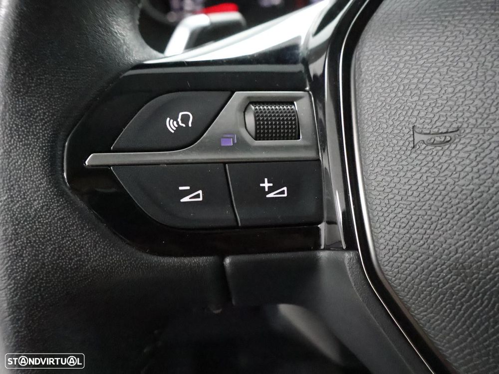 Peugeot 208 1.2 PureTech Allure EAT8 - 16