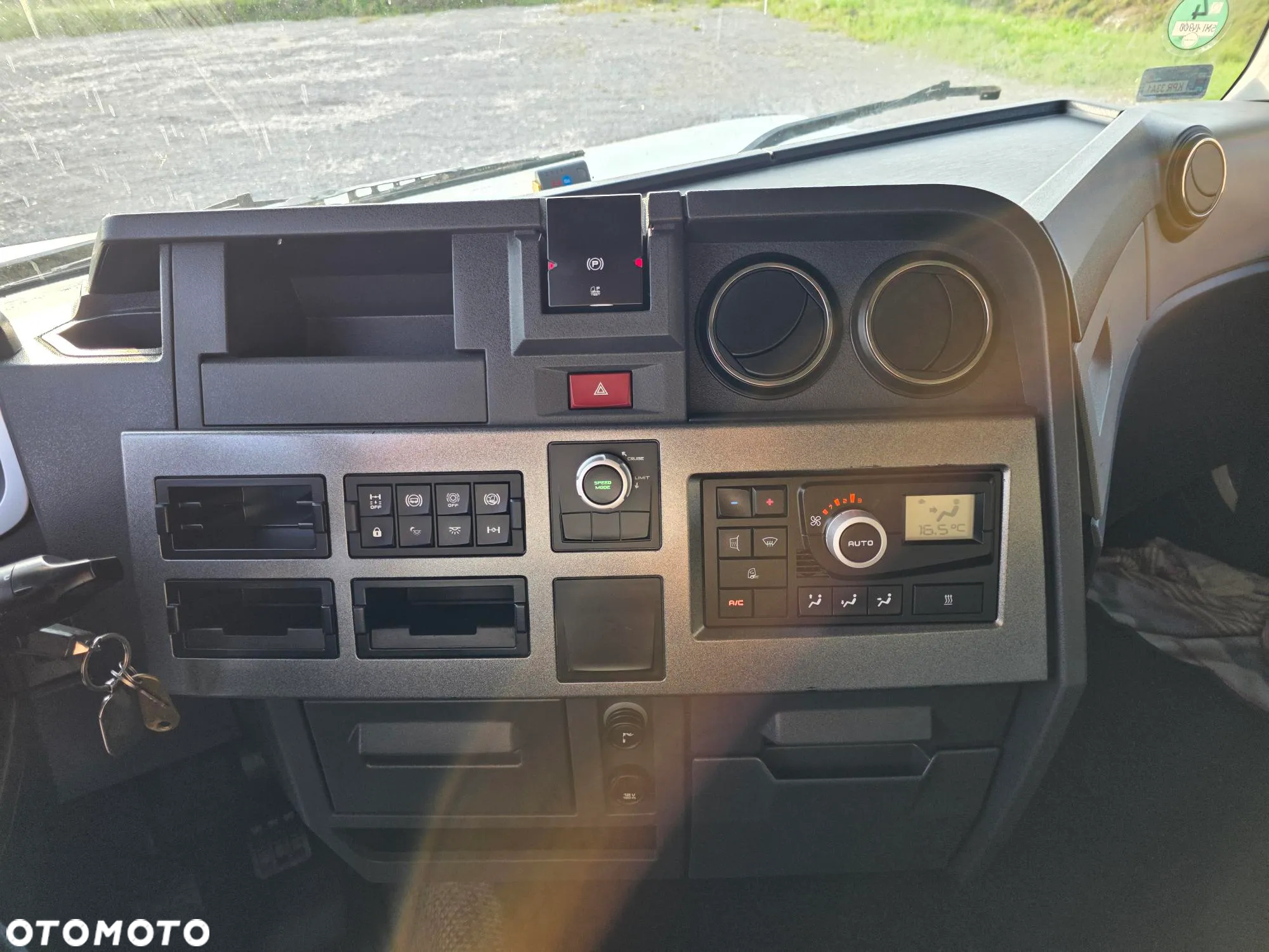 Renault GAMA T - 12