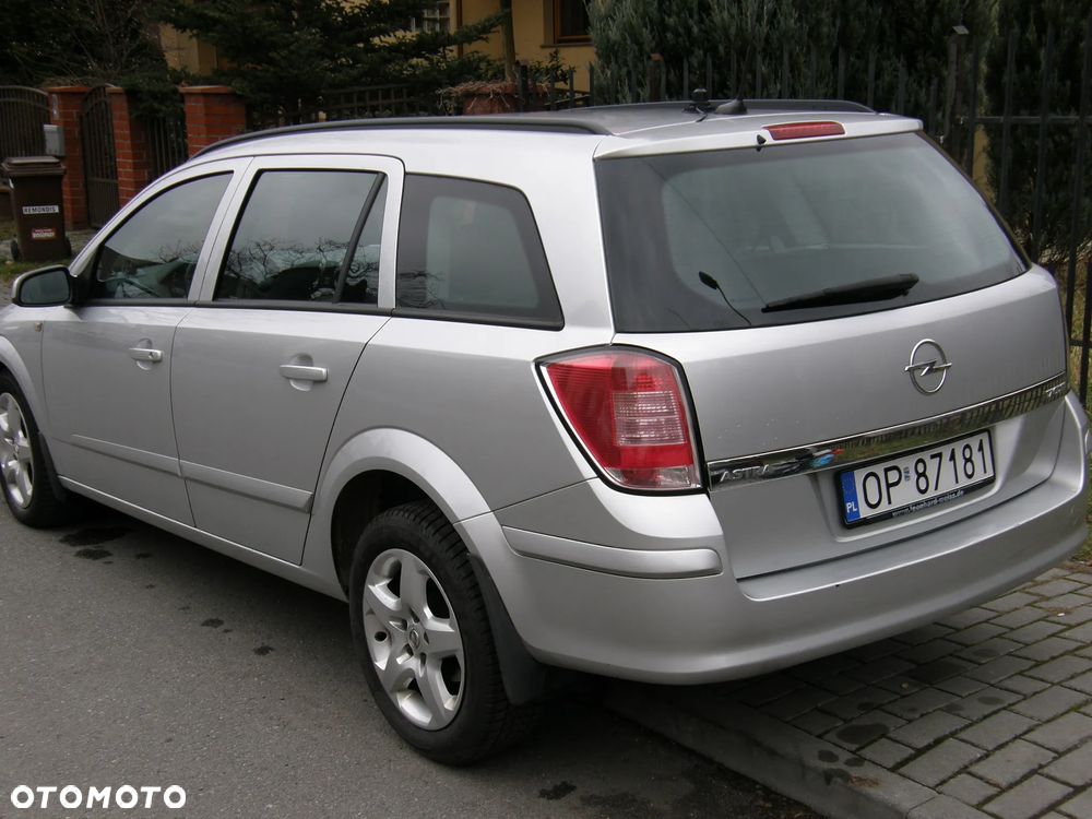 Opel Astra 1.7 CDTI Cosmo - 11