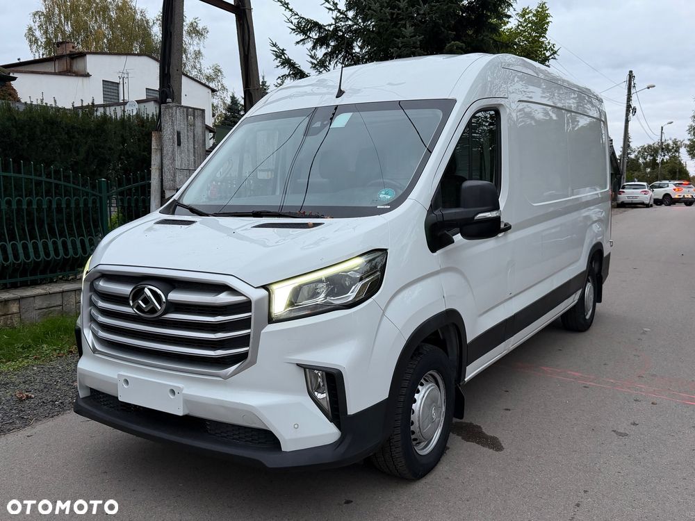 Maxus DELIVER 9  2,0 - 1