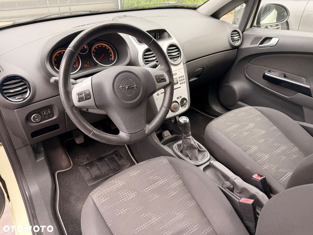 Opel Corsa - 15