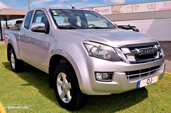 Isuzu D-Max 2.5 DTi CD 4WD LS