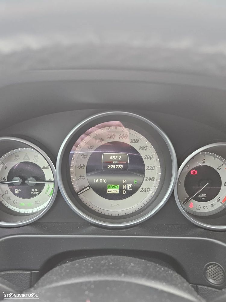 Mercedes-Benz E 300 Bluetec Hybrid Avantgarde - 16