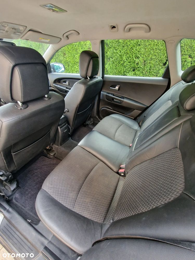Kia Ceed 2.0 crdi Optimum + - 7