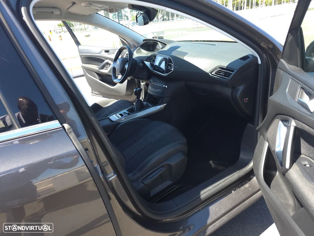 Peugeot 308 SW BlueHDi 130 Stop & Start Allure - 12
