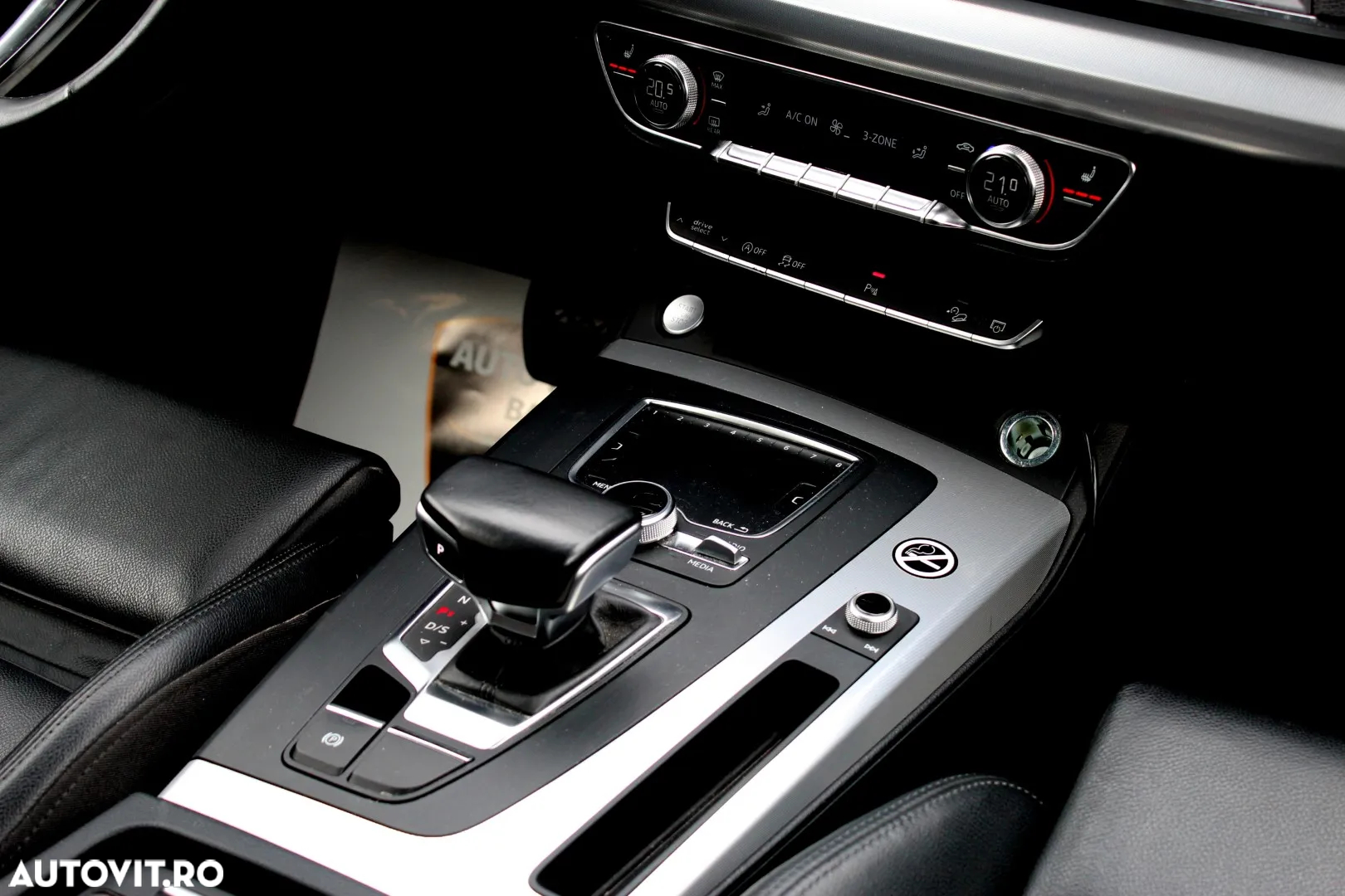 Audi Q5 2.0 40 TDI quattro S tronic Sport - 23