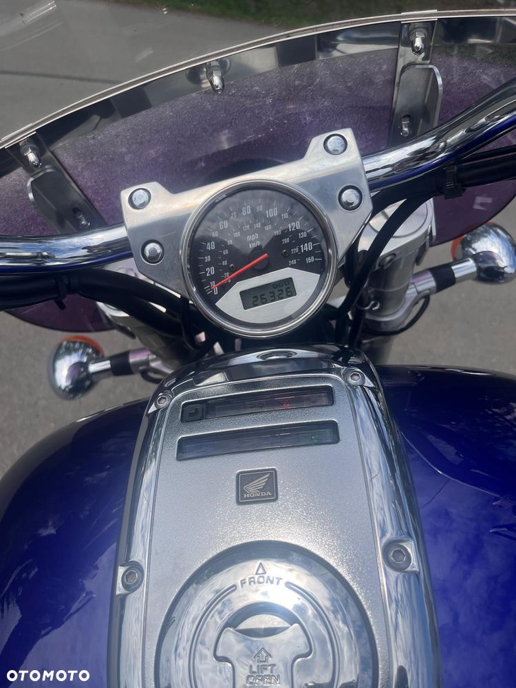 Honda VTX - 8