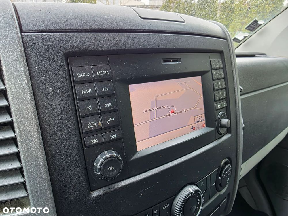 Mercedes-Benz Sprinter - 25