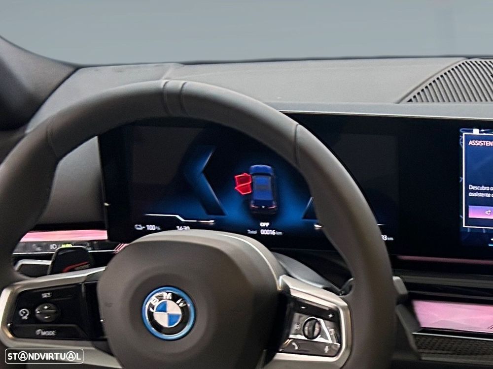 BMW i5 eDrive40 Edição Desportiva M - 16