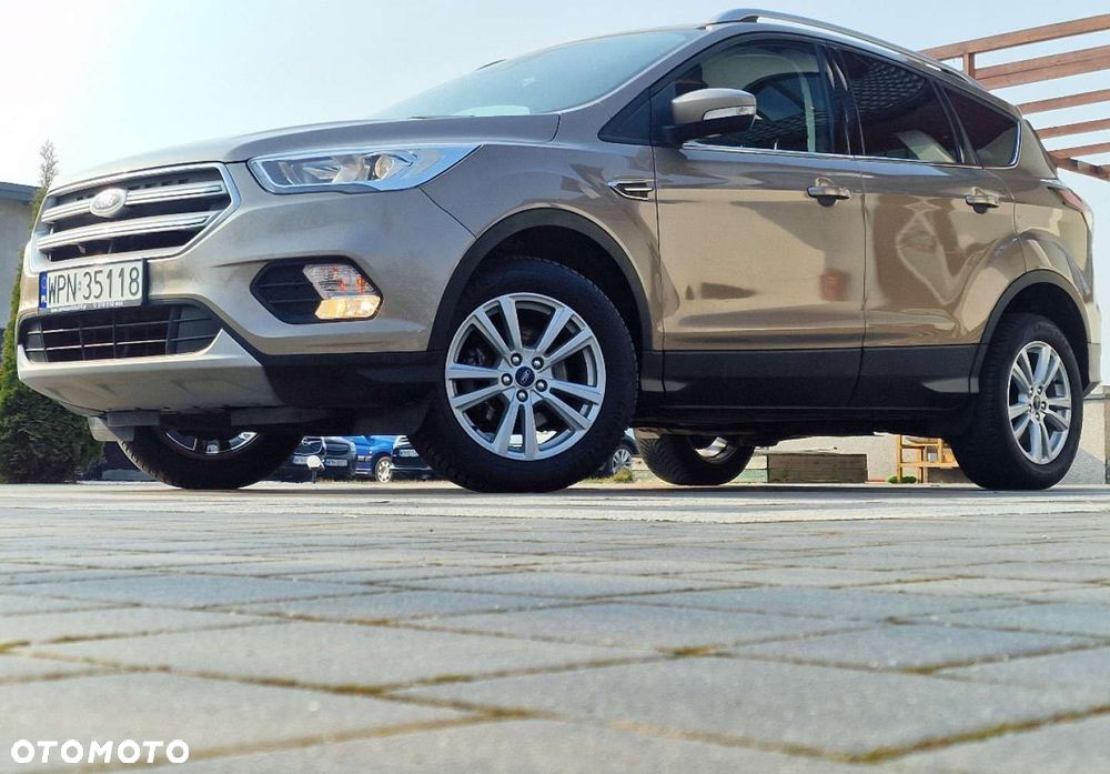 Ford Kuga - 11