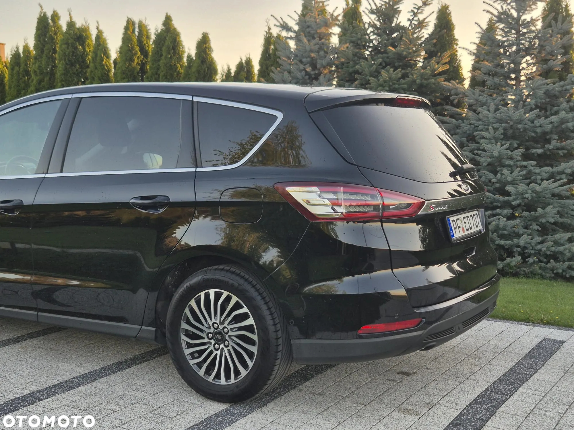 Ford S-Max 2.0 TDCi Titanium PowerShift - 30