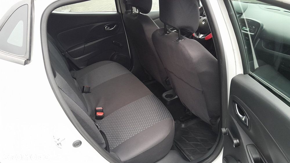 Renault Clio - 14