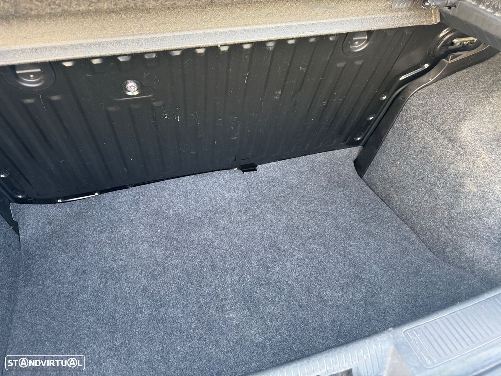 Fiat Punto 1.3 M-Jet Lounge S&S - 10