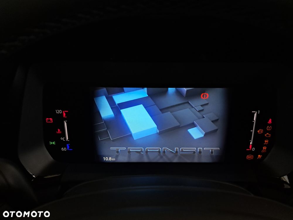 Ford Transit Courier - 7