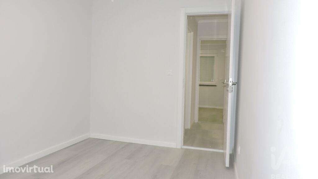 Apartamento T2 em Benfica - Grande imagem: 5/18