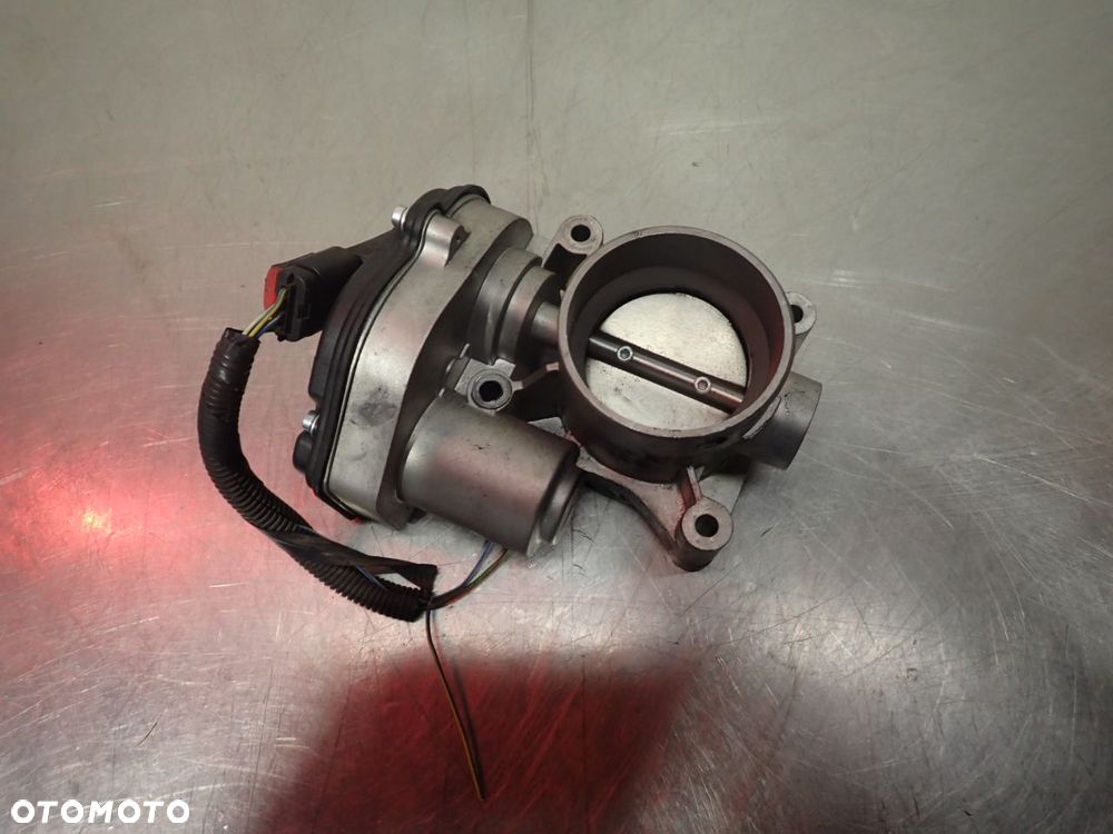 PRZEPUSTNICA FORD FOCUS C-MAX 1.8 - 1