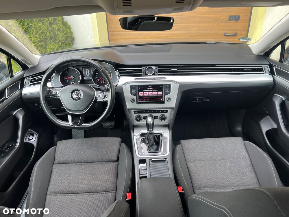 Volkswagen Passat - 15