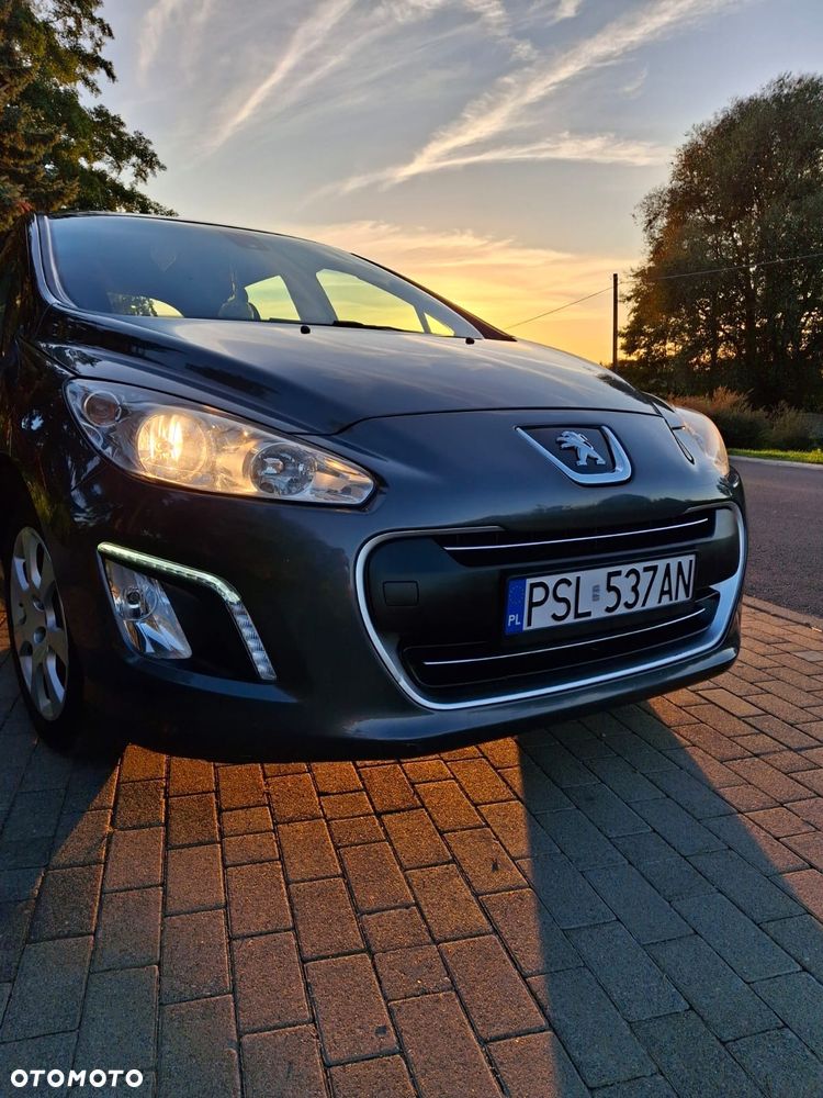 Peugeot 308 1.6 HDi Premium - 3