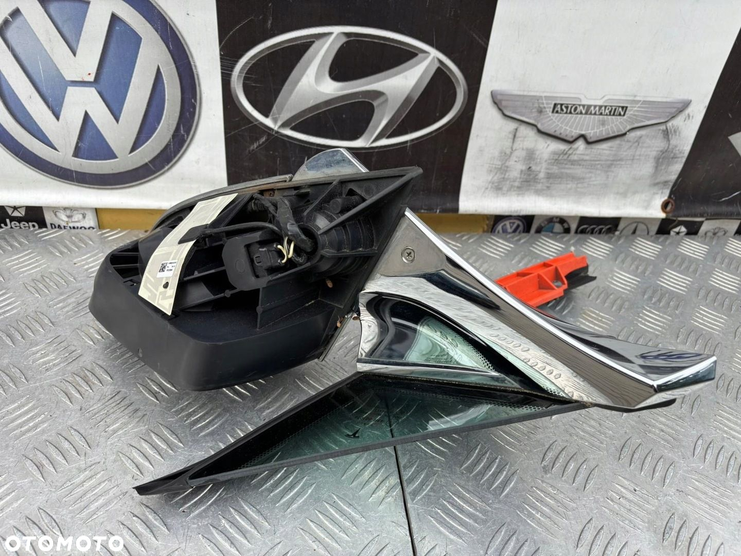 TESLA MODEL S LIFT LUSTERKO LEWE 13 PIN EU. 1041321 - 3