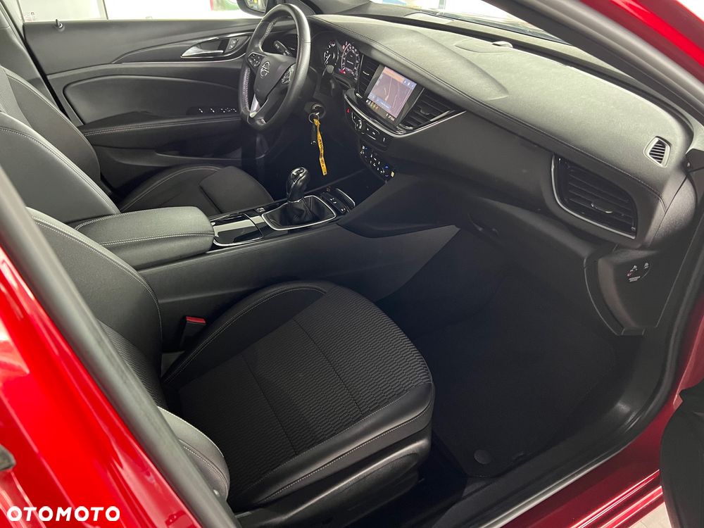 Opel Insignia - 35