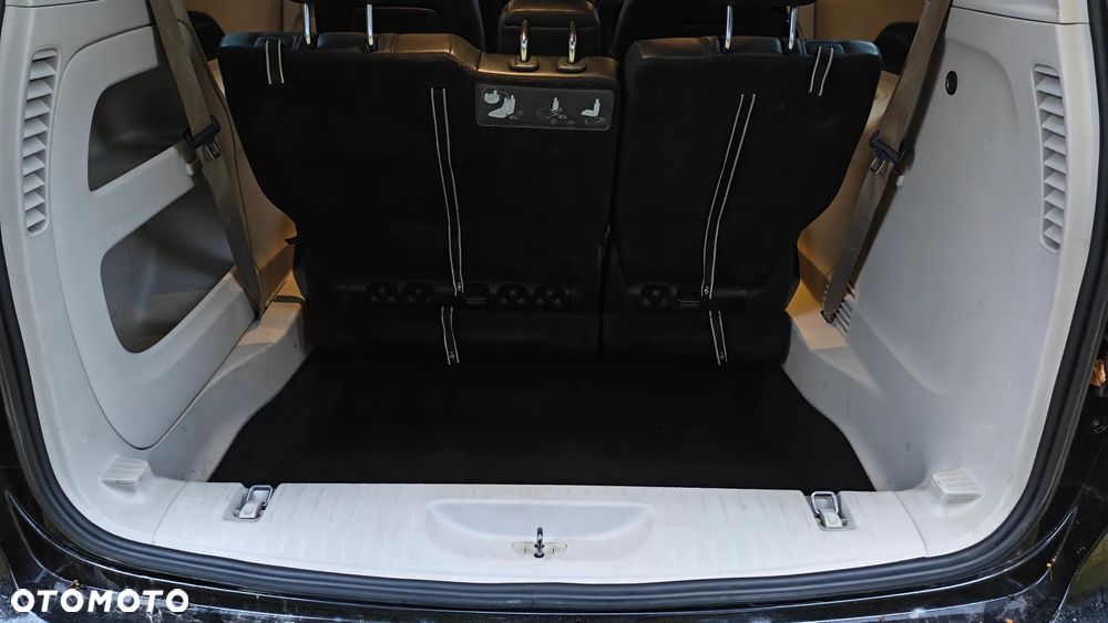 Chrysler Pacifica - 8