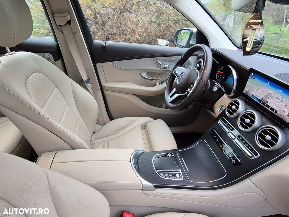 Mercedes-Benz GLC - 35