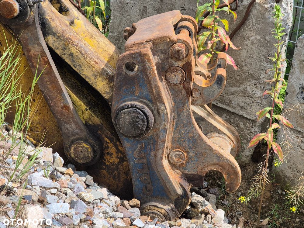 Komatsu pc210lc - 2