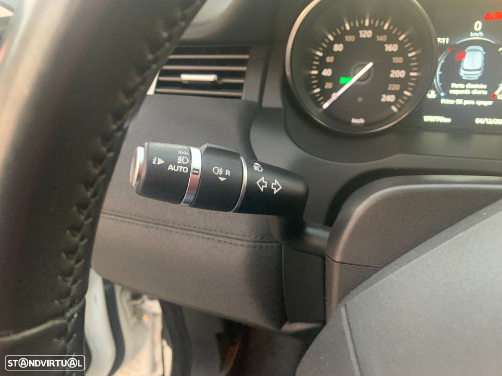 Land Rover Range Rover Evoque 2.0 eD4 SE Dynamic - 17