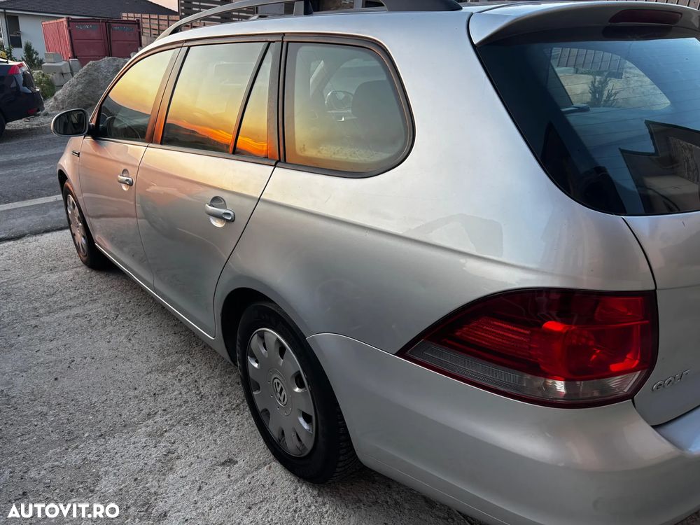 Volkswagen Golf 1.6 TDI BlueMotion Technology Comfortline - 23