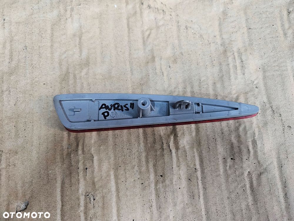 toyota auris ii 13-15 h/b odblask zderzaka tylnego prawy - 2