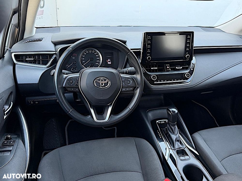 Toyota Corolla 1.8 HSD Business - 9