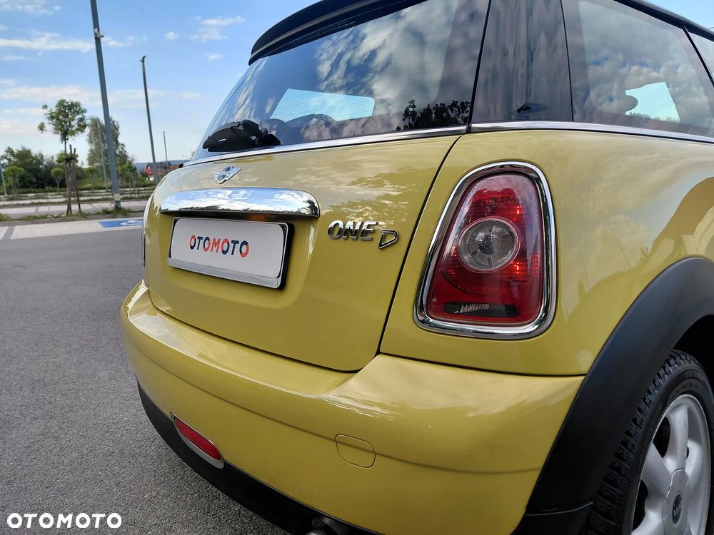 MINI ONE D - 13