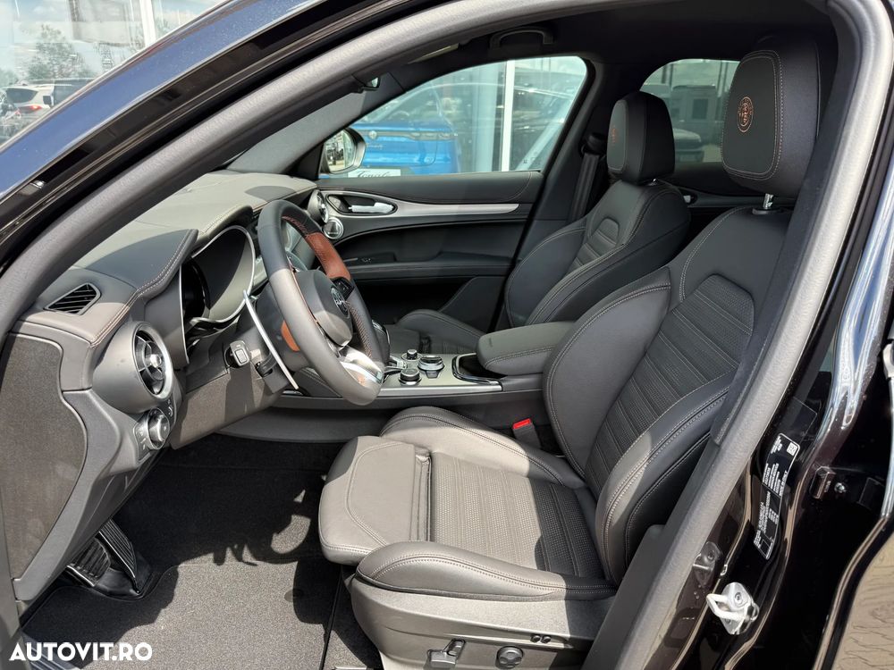 Alfa Romeo Stelvio 2.0 Turbo AWD AT8 Intensa - 16