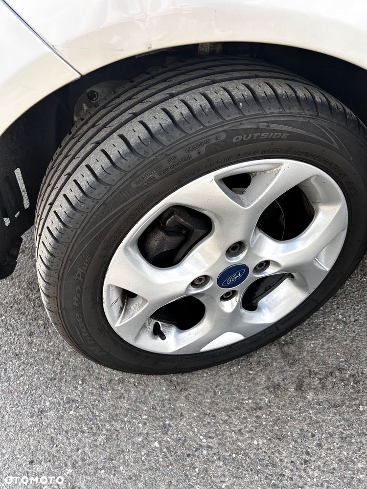 Ford Fiesta 1.4 Autom Titanium - 10
