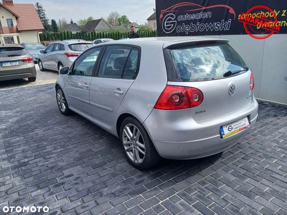 Volkswagen Golf - 10