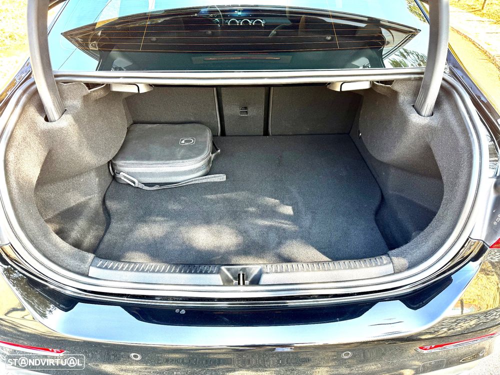 Mercedes-Benz A 250 Limousine e 8G-DCT AMG Line Advanced - 30