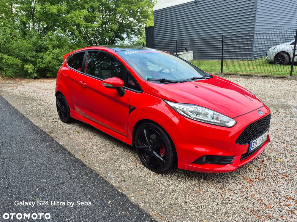 Ford Fiesta 1.6 EcoBoost mit Leder-Sport-Paket ST - 4