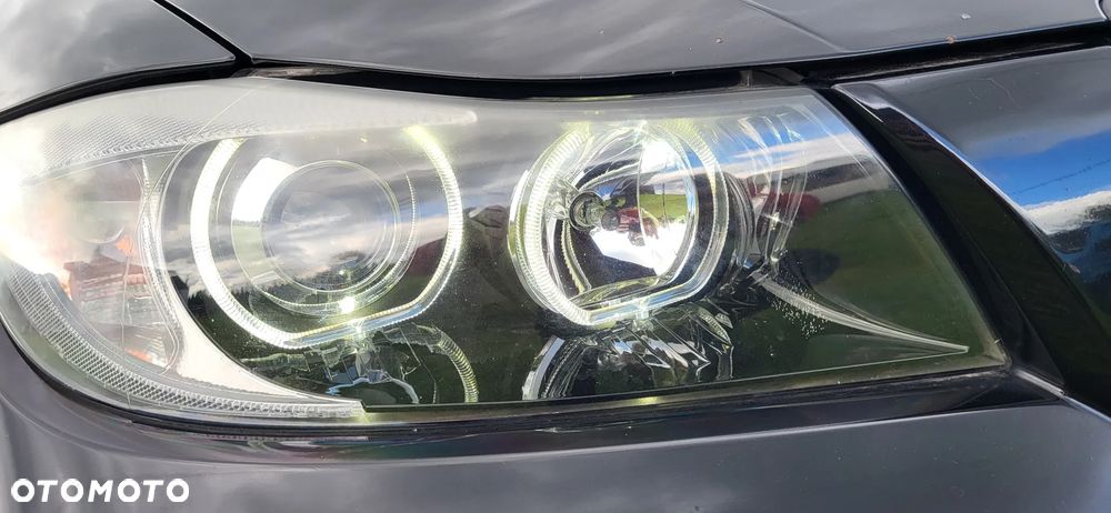 BMW Seria 3 320i - 9