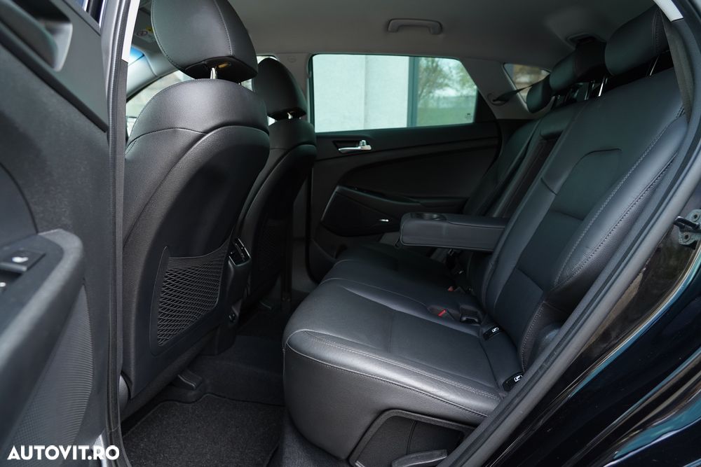 Hyundai Tucson blue 2.0 CRDi 4WD Aut. Premium - 15