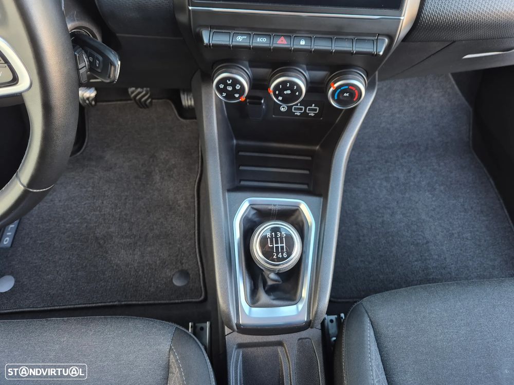 Renault Clio 1.0 TCe Zen Bi-Fuel - 25