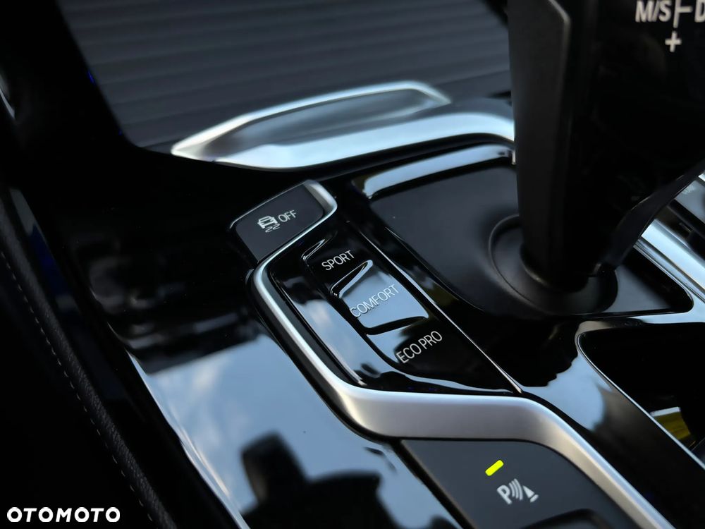 BMW X4 xDrive20d - 34