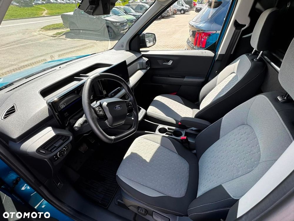 Ford transit-courier Van Limited BEV - 6