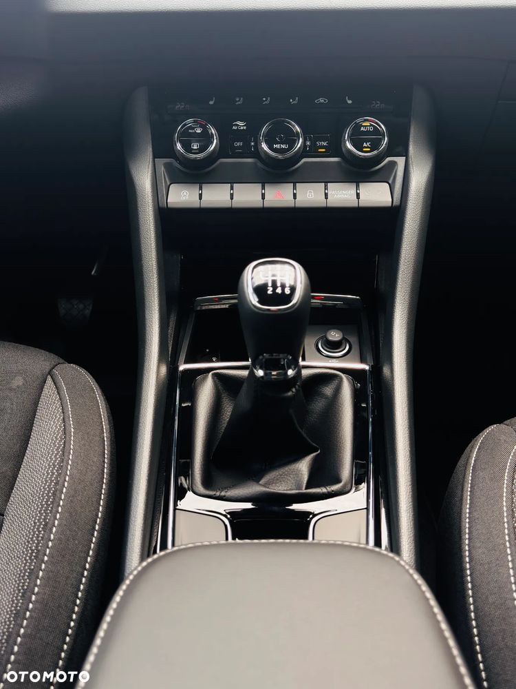 Skoda Karoq 1.5 TSI ACT Edition 130 DSG - 11