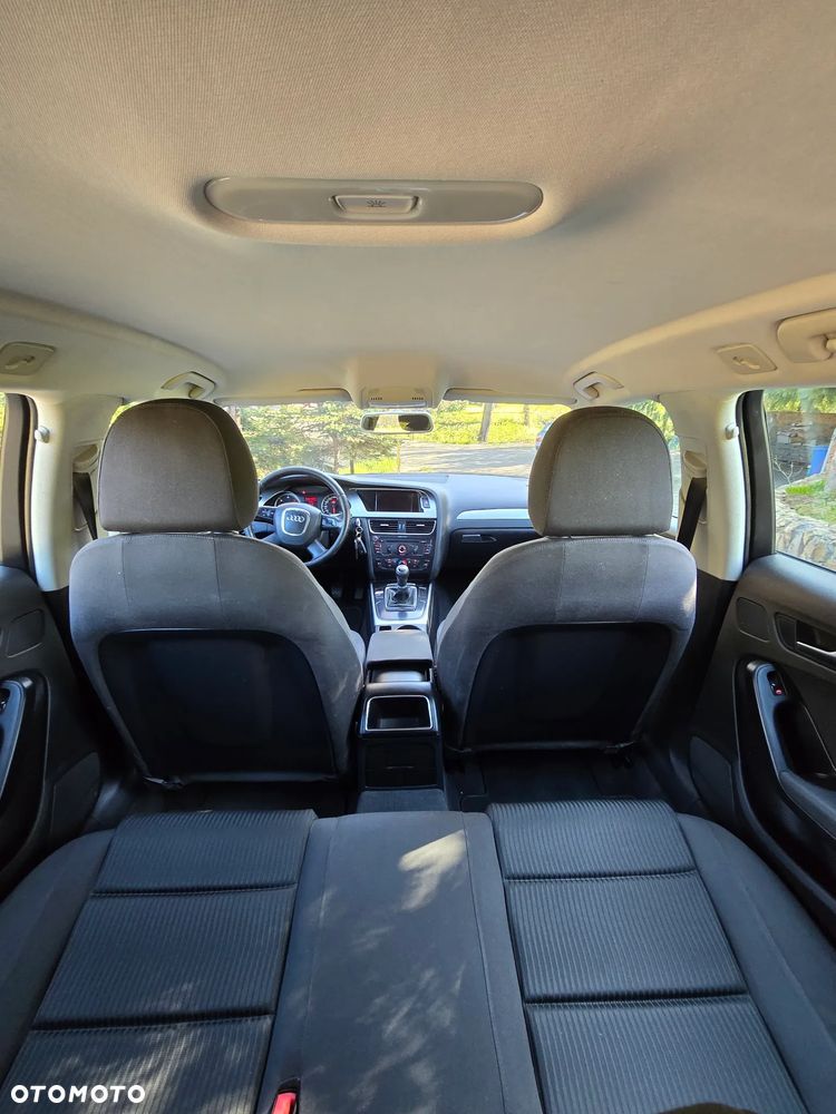 Audi A4 Avant 2.0 TDI DPF Ambiente - 14