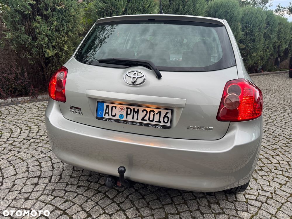 Toyota Auris 1.6 VVT-i Executive - 36