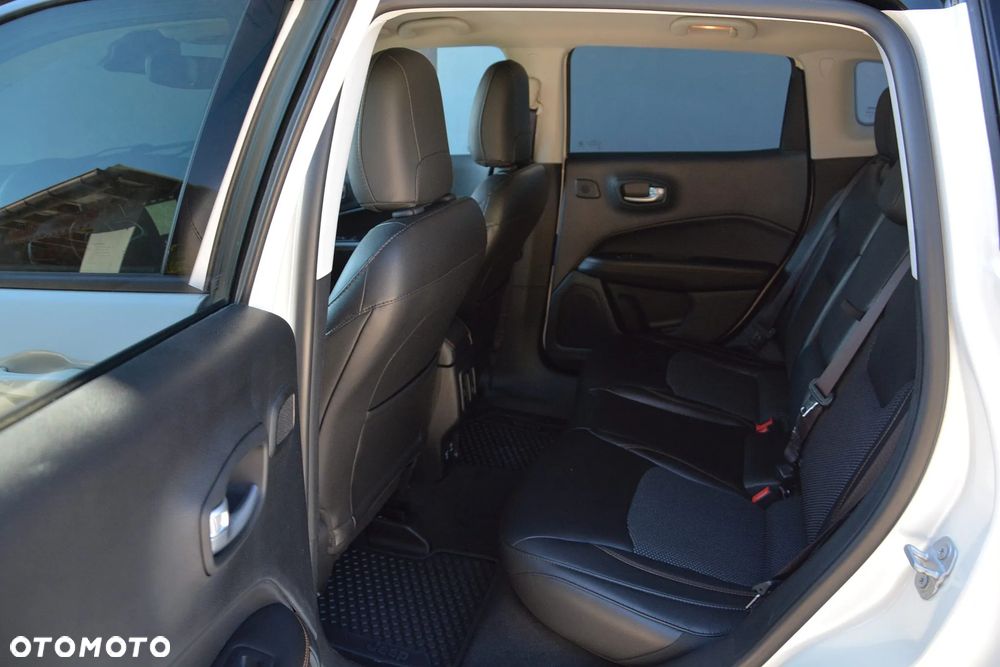 Jeep Compass 1.4 TMair Limited 4WD S&S - 12