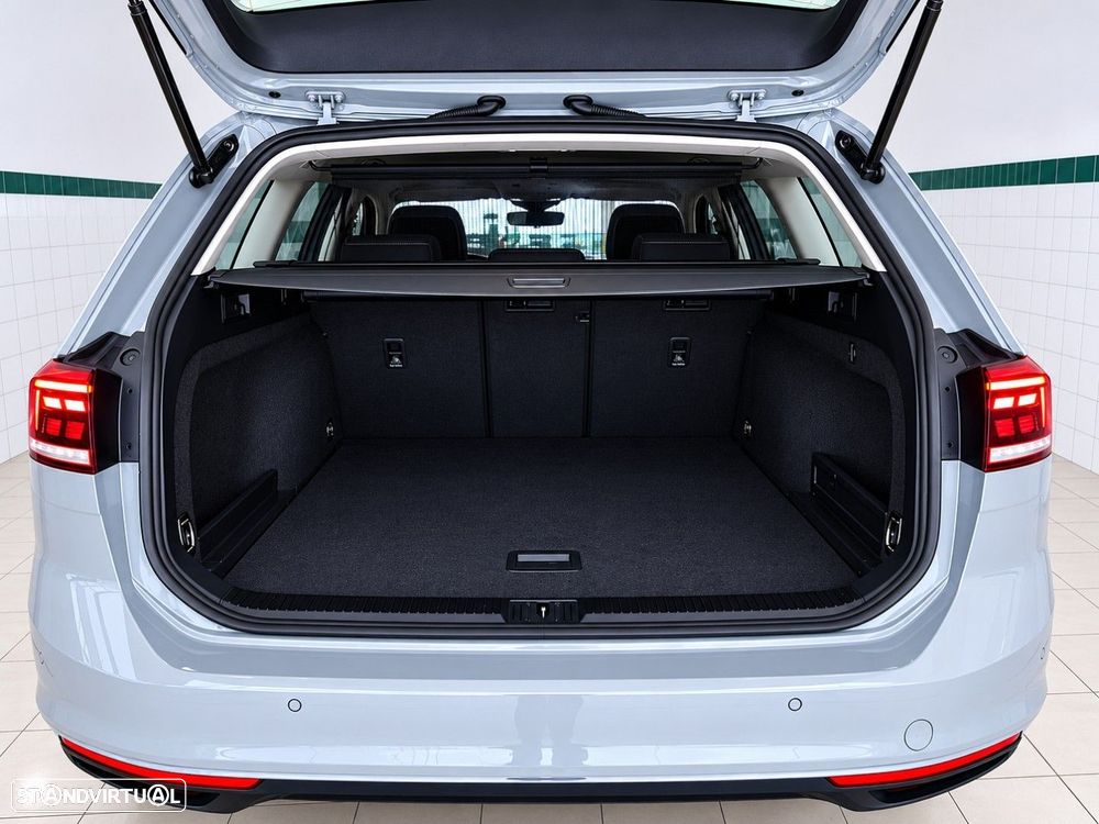 Volkswagen Passat Variant 2.0 TDI Business DSG — fotografia 16