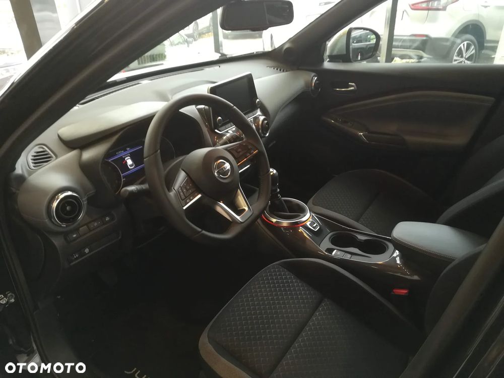 Nissan Juke 1.0 DIG-T N-Connecta - 16